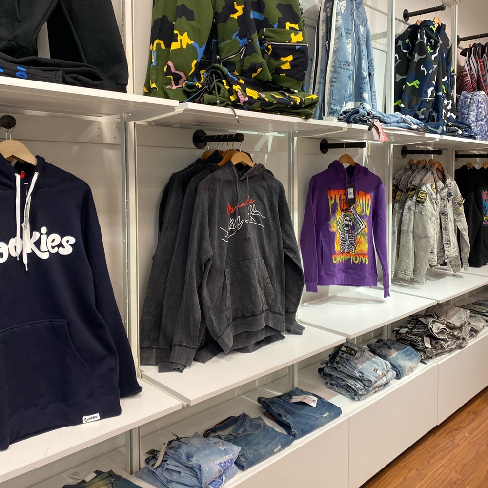 Comedian/entertainer/radio host @jiggysayso